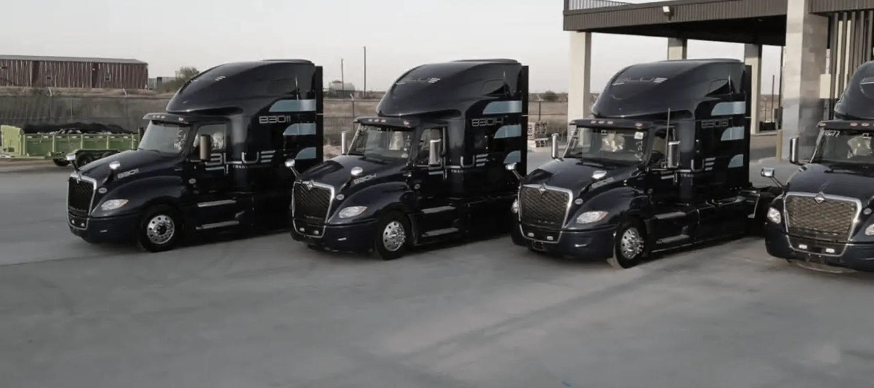 PC global logistics blue logistics fleet truck laerdo
